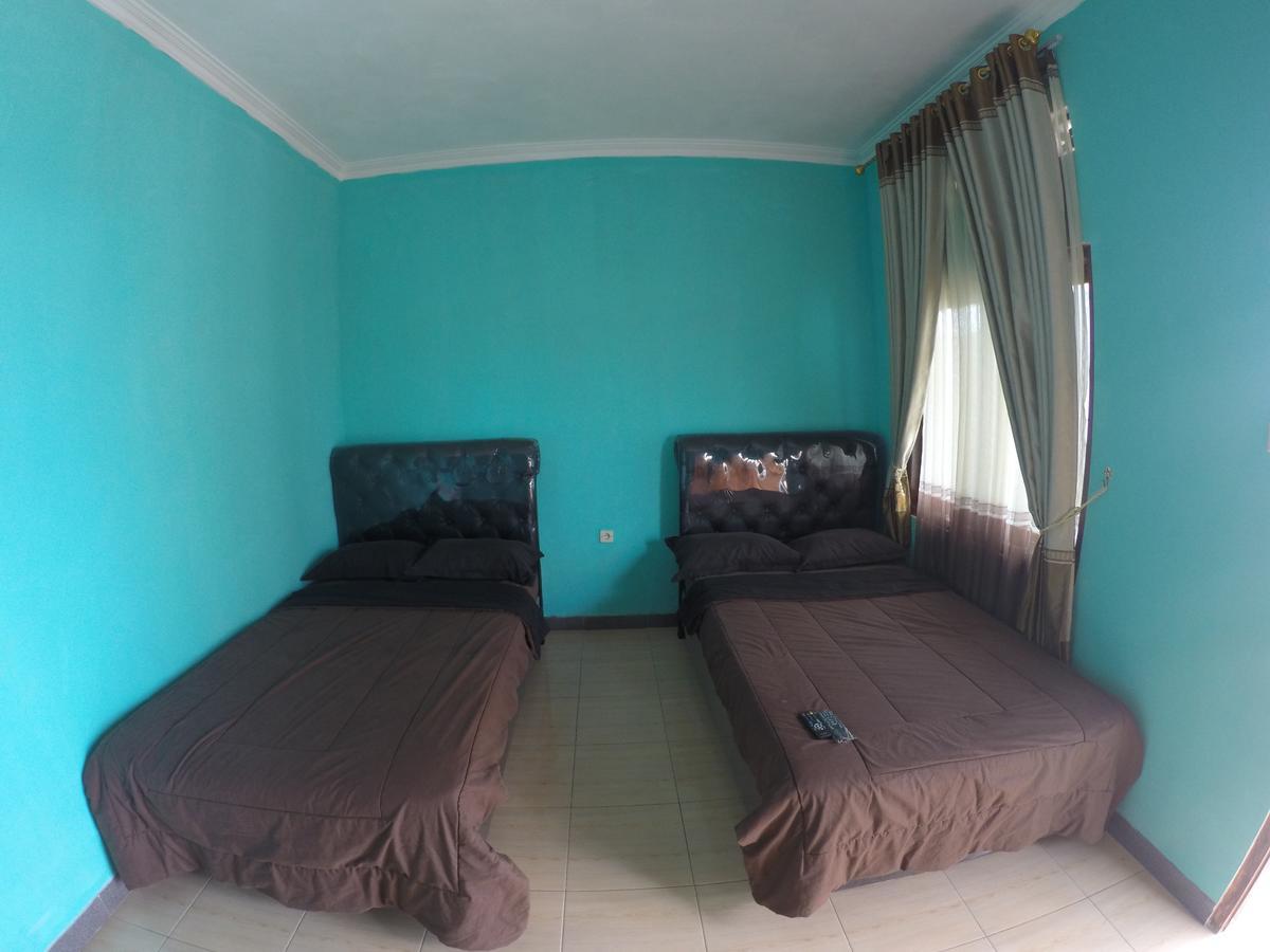 Omah Sundak Homestay Tepus Екстер'єр фото