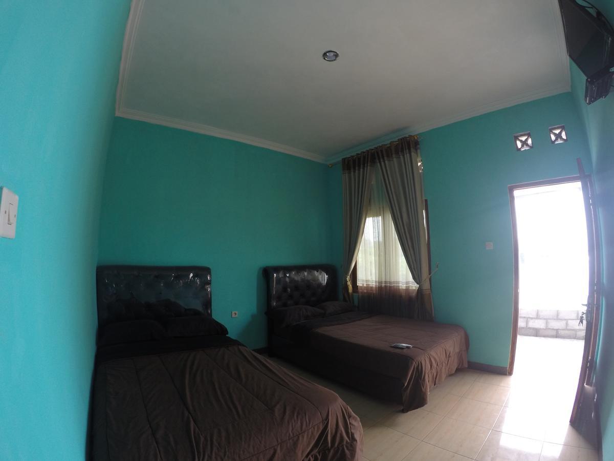 Omah Sundak Homestay Tepus Екстер'єр фото