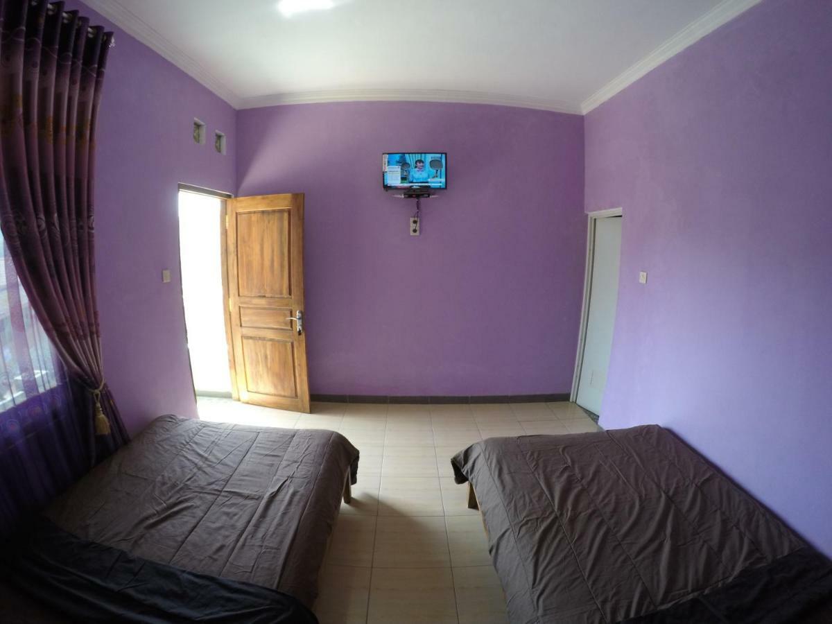 Omah Sundak Homestay Tepus Екстер'єр фото